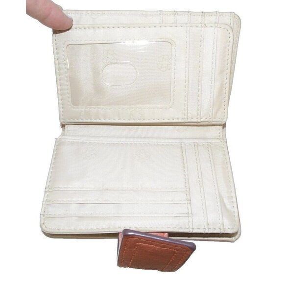 SAFE KEEPER orange, peach color bi-fold women's wallet approx 5.5 x 3.75" closed - Picture 2 of 6